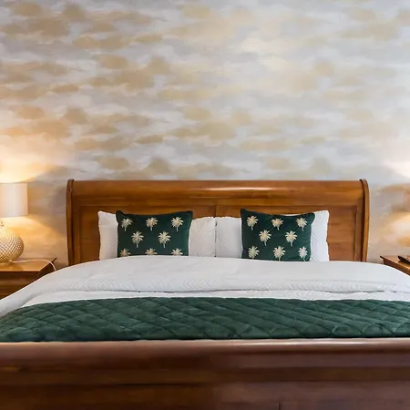 Проживание в семье Dublin Premier Rath Cuil